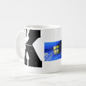 K Monogram Grunge Typografische Mok (Voorkant links)