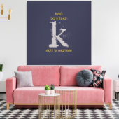 K Monogram Initiaal Bar Bat Mitzvah Sign-In Board Canvas Afdruk (Insitu (Woonkamer))