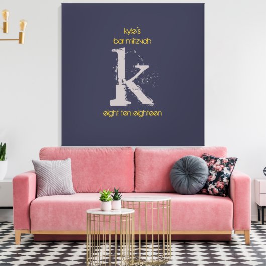 K Monogram Initiaal Bar Bat Mitzvah Sign-In Board Canvas Afdruk (Insitu (Woonkamer))