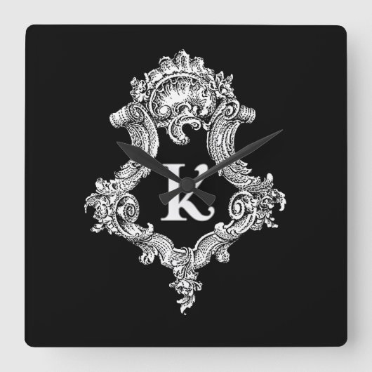 K Monogram Initiaal Vierkante Klok (Voorkant)