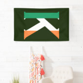 K Monogram overgeheveld op Ierse vlag (v) bnrcn Spandoek (Insitu)