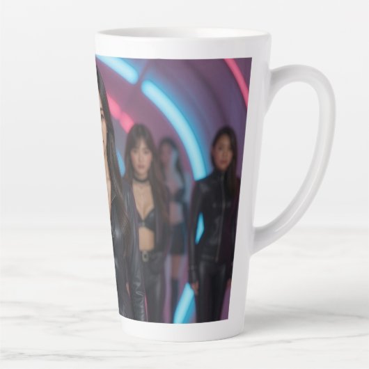 K-POP LATTE MOK (Rechts)