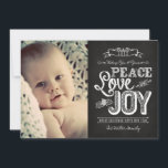 kaart 2013 LINK HIERONDER | Chalkboard Peace, Love<br><div class="desc">DE VERSIE VAN 2013 VAN DEZE KAART IS NU BESCHIKBAAR. KLIK HIERBOVEN OP DE KLEINE GRAFIEK OM NAAR DE PRODUCTPAGINA TE GAAN OM DEZE KAART VAN DE HOLDAG TE PERSONALISEREN EN TE KOPEN. Dit trendy kerstflatkaartontwerp van The Spotted Olive biedt een krijtbordtypografie met de woorden "Wishing You & Yours Peace,...</div>