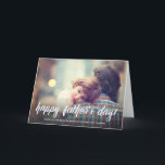 Kaart Penseelscript Vaderdag<br><div class="desc">Moderne Vaderdag fotokaart met een mooi penseelscript en een foto met volledige aftapklep.</div>