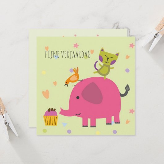kaart verjaardag olifantje poes en cupcake (Voorkant / Achterkant in situ)
