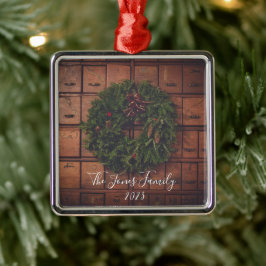 Kaartcatalogus met krans - Personaliseer Metalen Ornament