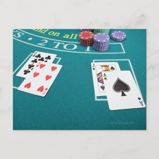 Kaarten en spaanders op betontafel (Voorkant)