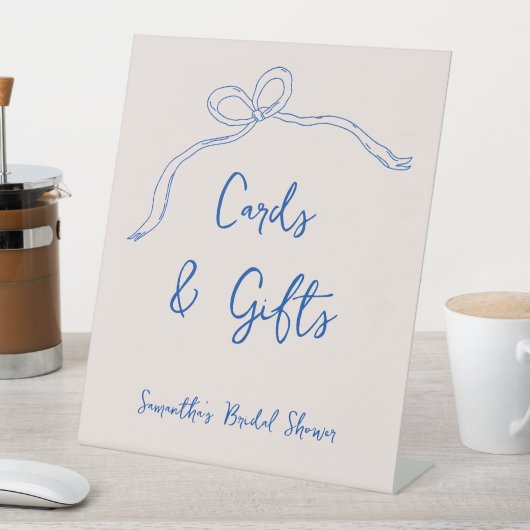 Kaarten & Geschenken Blue Bow Hand getrokken Vrijg Reclamebord Met Voetstuk (Insitu)