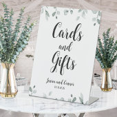 Kaarten van de groene eucalyptusgriep en rotsartik reclamebord met voetstuk