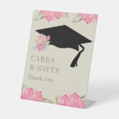 Kaarten van de roze Floral Graduation Party en Gif Reclamebord Met Voetstuk (Voorkant)