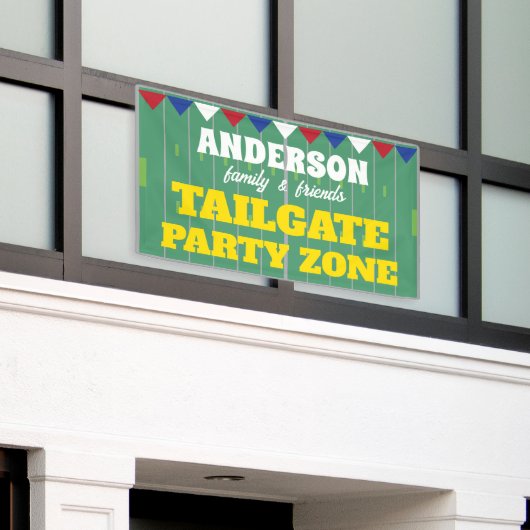 Kaartpartij met naam en football spandoek (Buitenkant Gebouw)
