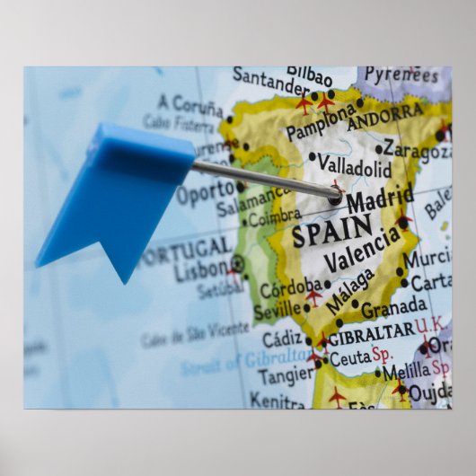 Kaartspeld in Madrid, Spanje op kaart, close-up Poster (Voorkant)