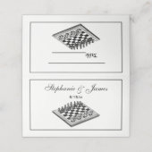 Kaas bord en schaakstukken  kunst plaatskaartje (Buitenkant ongevouwen)