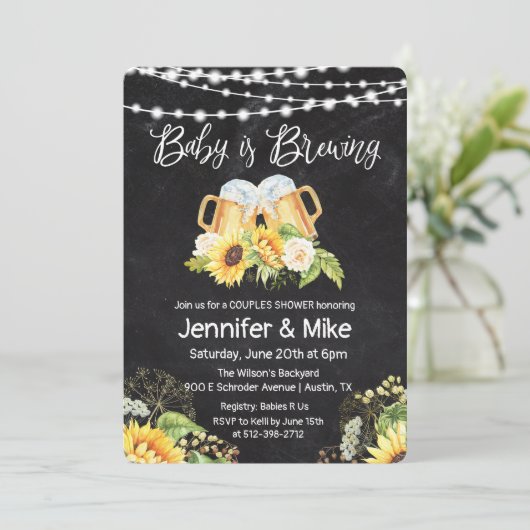 Kaas en bier Chalkboard Couples Shower Kaart (Staand voorkant)