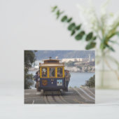 Kabelauto loopt naar Hyde Street in San Briefkaart (Staand voorkant)