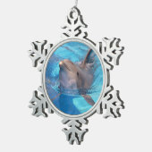 Kabeljauwdolfijn zwemmen tin sneeuwvlok ornament (Rechts)