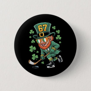 Kabouter 67 speelt hockey St. Patrick's Day sport Ronde Button 5,7 Cm
