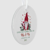 Kabouter Dennentakken Onze Eerste Kerstmis Ornament (voorkant)