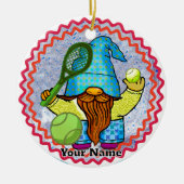Kabouter speelt tennis  keramisch ornament (Voorkant)