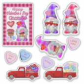 Kabouters met kleine rode vrachtwagens valentijnst sticker (Voorkant)