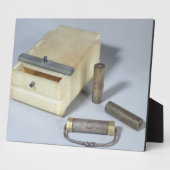 Kaders voor broodroosters en flessen voor bronzen  fotoplaat (Zijkant)