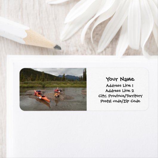 Kajaks op een eiland etiket (Insitu)