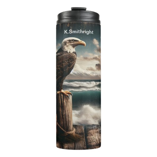 Kale adelaar boven stormachtige kust thermosbeker (Voorkant)