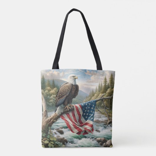 Kale adelaar met Amerikaanse vlag op boomtak Tote Bag (Achterkant)