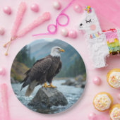 Kale adelaar op een rivier rots papieren bordje (Feest)