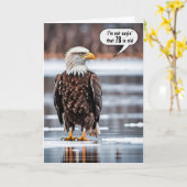 Kale adelaar op ijs voor 76e verjaardag kaart (Gele Bloem)