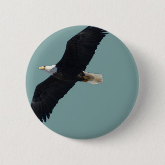 kale arend tijdens de vlucht ronde button 5,7 cm