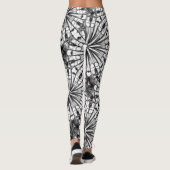 KALEIDOSCOPE BLACK WHITE RADIAL REPEAT PATTERN LEGGINGS (Achterkant)