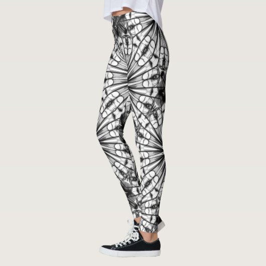 KALEIDOSCOPE BLACK WHITE RADIAL REPEAT PATTERN LEGGINGS (Links)