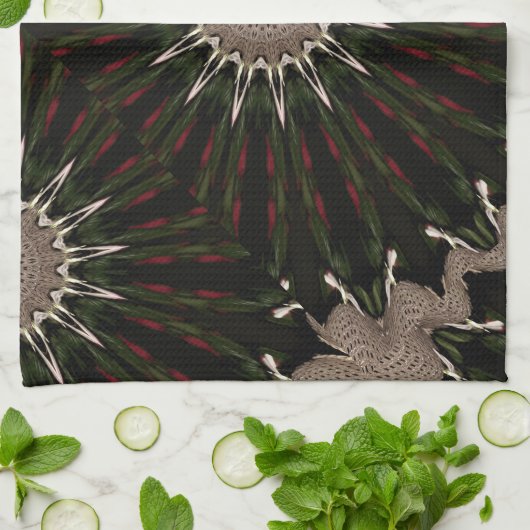 Kaleidoscope Design Dark Green Red Brown Theedoek (Gevouwen)