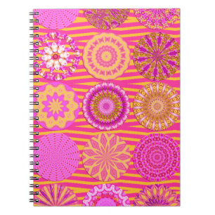 Kaleidoscope Fun, Roze-Geel Spiraal Notitieboek