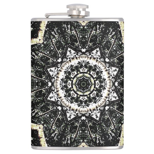 Kaleidoscope Gothic Heupfles (Voorkant)