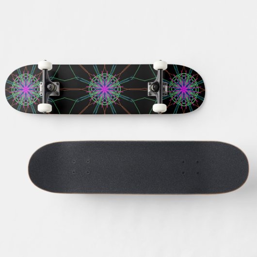 Kaleidoscope Mandala Art Black Roze Skateboard (Horizontaal)
