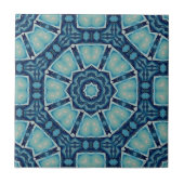 Kaleidoscopisch zacht blauw en Indigo geometrisch Tegeltje (Voorkant)