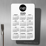 Kalender 2024 met Logo Basic Zwart Wit Minimaal Magneet<br><div class="desc">Een zeer nuttig punt voor school of kantoor thuis. Een standaard zoek je kantoor of schoolkluisje. Dit show een volledig uitzicht van alle data.</div>