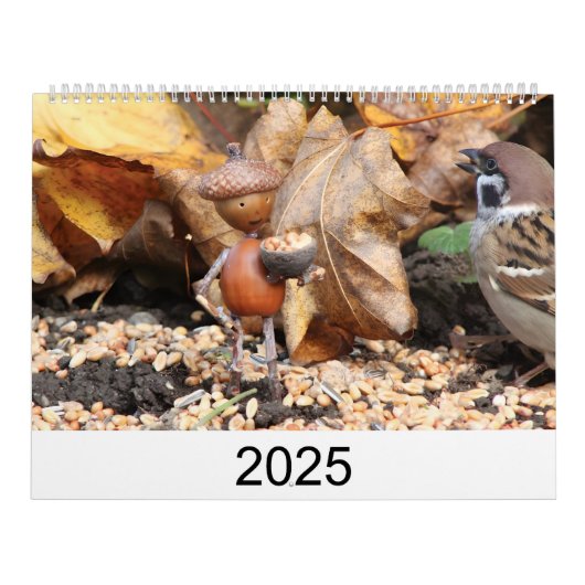 Kalender mit gebastelten Figuren aus Eicheln (Hoes)