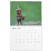 Kalender mit gebastelten Figuren aus Eicheln (Feb 2027)