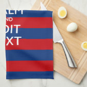 KALK EN Jouw tekst BEHOUDEN OP blauwe strepen Theedoek (Quarter Fold)