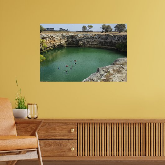 Kalksteenkliffen en smaragdgroen water poster (Woonkamer 2)