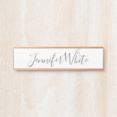 Kalligrafie Elegant Bold Retro Grijs Wit Naam Deurbordje (Voorkant)