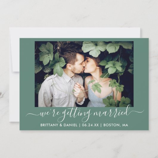 Kalligrafie Eucalyptus Green Getting Married Save The Date (Voorkant)