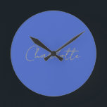 Kalligrafie Gouden Kleur Diepe Koninklijke Aangepa Ronde Klok<br><div class="desc">Als u op zoek bent naar een eenvoudig, leesbaar en minimalistisch ontwerp, is dit voor u.</div>