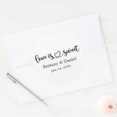 Kalligrafie Heart Love Is Sweet Wedding Favoriet Ronde Sticker (Envelop)