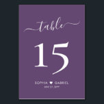 Kalligrafie minimalistische Paarse bruiloft dubbel Kaart<br><div class="desc">Elegante kalligrafie Script Heart Mauve Paarse bruiloft tafel nummers Dubbelzijdig met aangepaste gepersonaliseerde. Help uw gasten eenvoudig hun weg te vinden met deze eenvoudige, elegante dubbelzijdige tafelnummerkaarten in wit op mauve, stoffige paarse of lavendelkleurige achtergrond. Gemakkelijk te personaliseren, met cijfers, paar namen met liefde hart motief en datum! Beschikt over...</div>