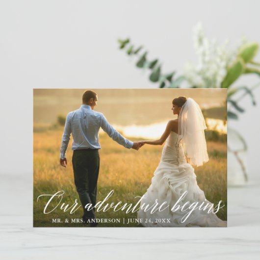 Kalligrafie Ons avontuur begint bruiloft Bedankkaart (Staand voorkant)