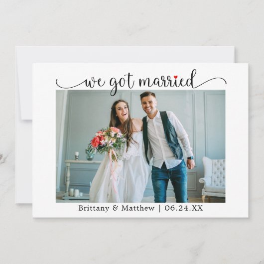 Kalligrafie Red Heart We Got Married Fotobruiloft Aankondiging (Voorkant)